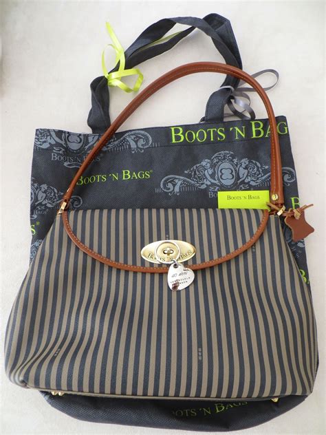 boots n bags website.